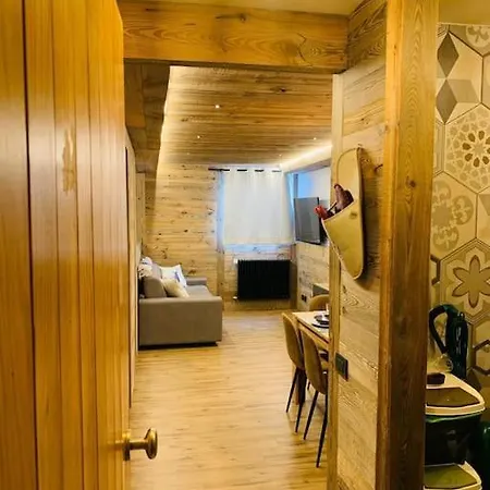 Apartment Casa Cervinia 2.0 *